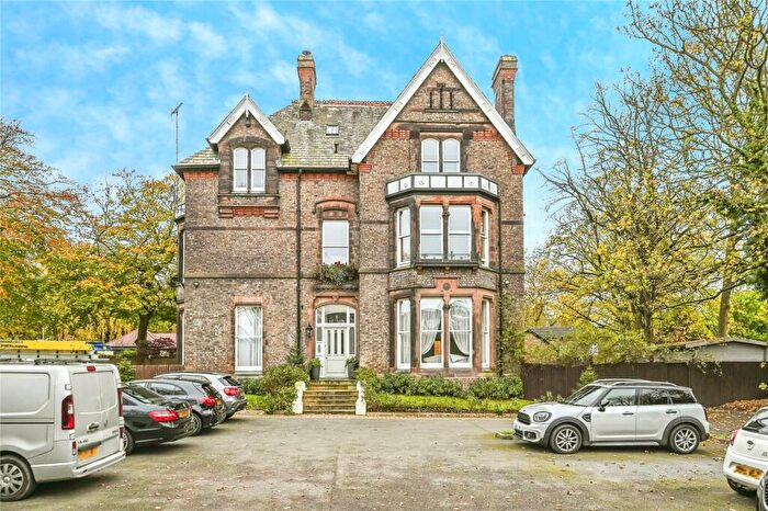 2 Bedroom Apartment For Sale In Lyndhurst Road, Mossley Hill, Liverpool, Merseyside, L18