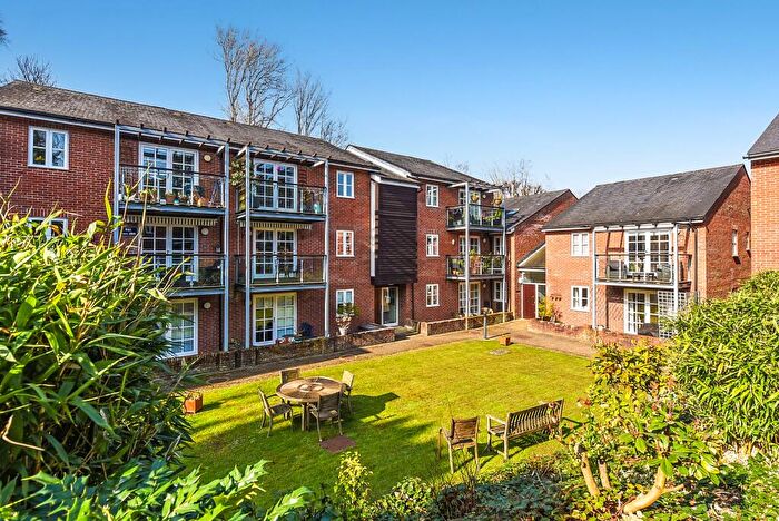 3 Bedroom Apartment For Sale In Bishop's Waltham - No Chain, SO32