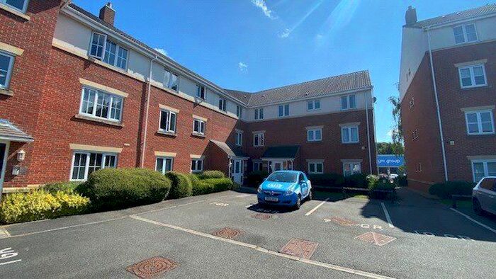 2 Bedroom Flat To Rent In Archdale Close, Chesterfield, Derbyshire, S40