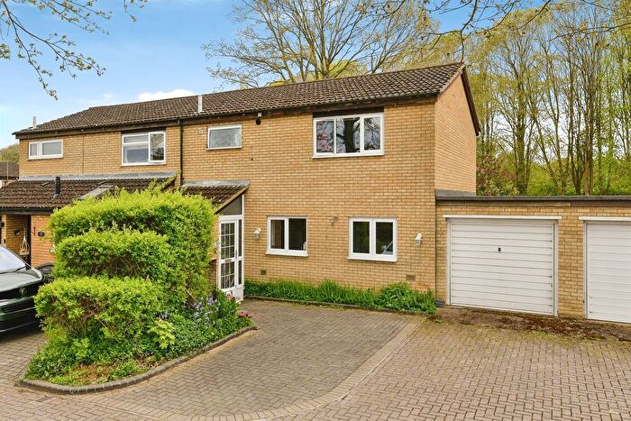 3 Bedroom Semi Detached House For Sale In Blenheim Way, Stevenage, SG2