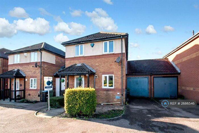 3 Bedroom Detached House To Rent In Badgers Oak, Milton Keynes, MK7