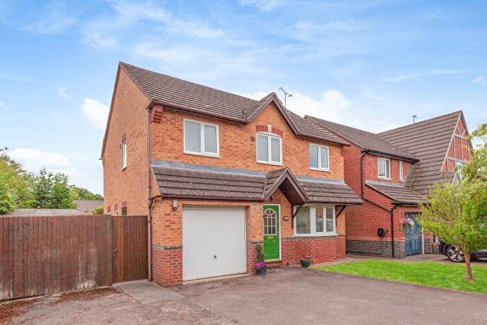 4 Bedroom Detached House To Rent In Jay Close, Bicester, OX26