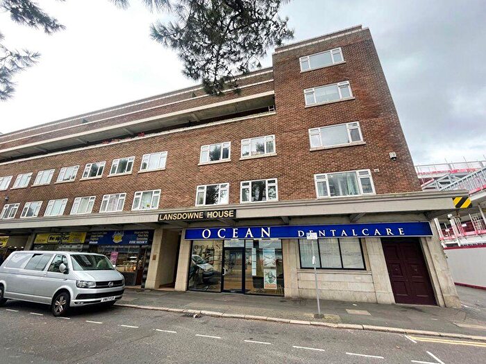 3 Bedroom Flat To Rent In Student/ Sharer Three Double Bedroom Flat (), P01