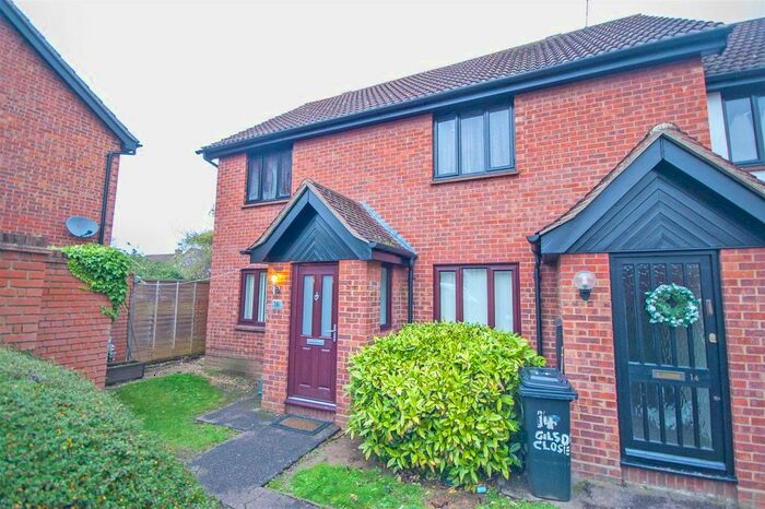 2 Bedroom Maisonette To Rent In Gilson Close, Chelmer Village, Chelmsford, CM2