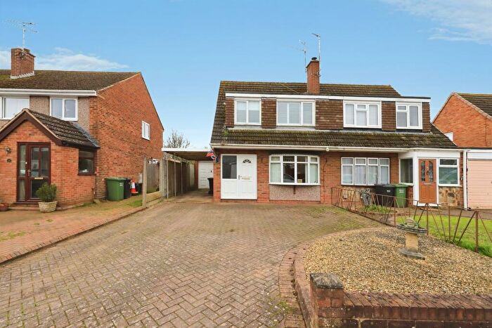 3 Bedroom Detached Bungalow For Sale In Gardeners Close, Kidderminster, DY11