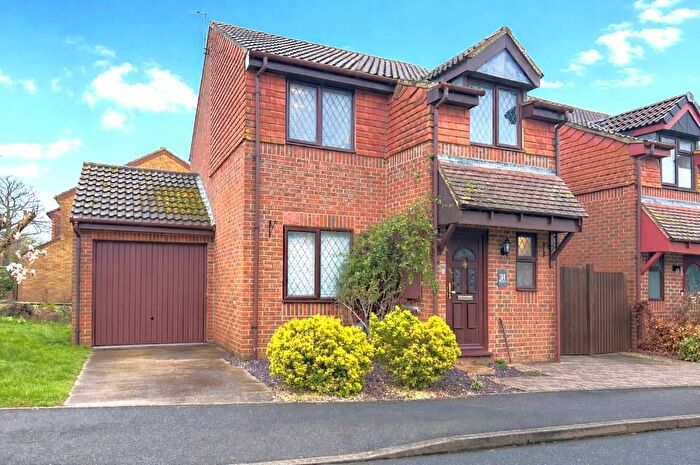 3 Bedroom Detached House For Sale In Basingstoke, RG24