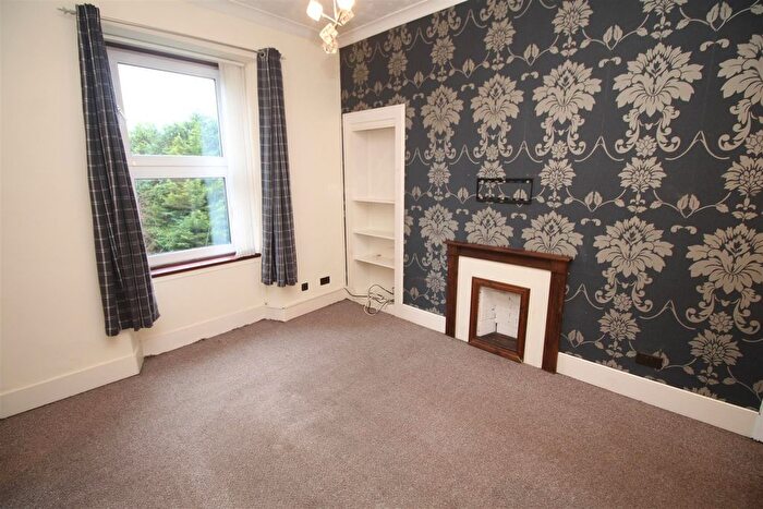 1 Bedroom Flat For Sale In Dempster Street, Greenock, PA15