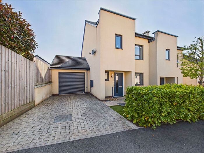 3 Bedroom Semi-Detached House For Sale In Great Tree View, Paignton, TQ4