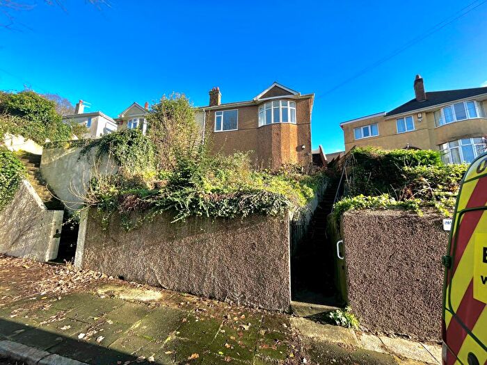 2 Bedroom Bungalow To Rent In Crabtree, PL3