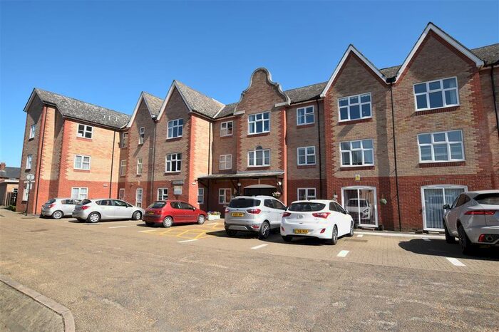 1 Bedroom Flat For Sale In Macmillan Court, Godfreys Mews, CM2