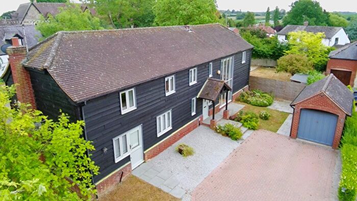 4 Bedroom Detached House For Sale In Tithe Barn, Water Stratford, MK18