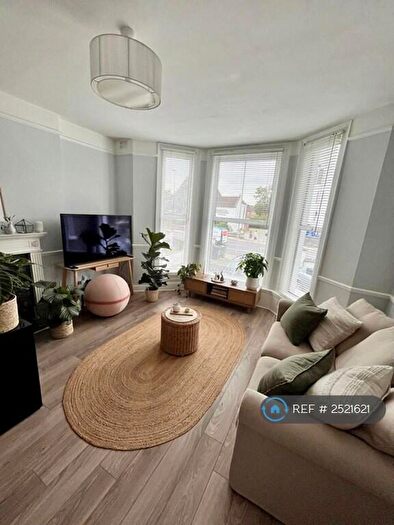 1 Bedroom Flat To Rent In Lee High Road, London, SE12