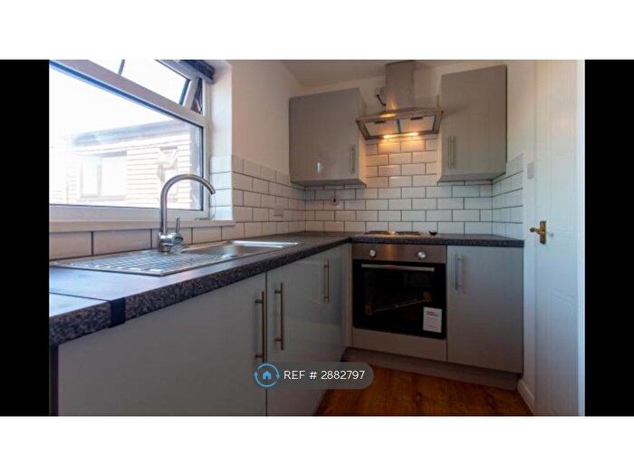 1 Bedroom Flat To Rent In Treherbert Street, Cardiff, CF24