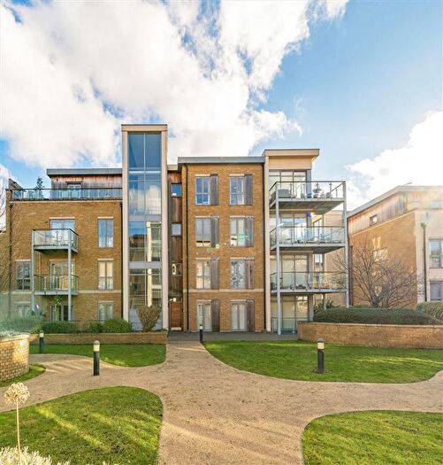 2 Bedroom Flat For Sale In Blagrove Road, Teddington, TW11