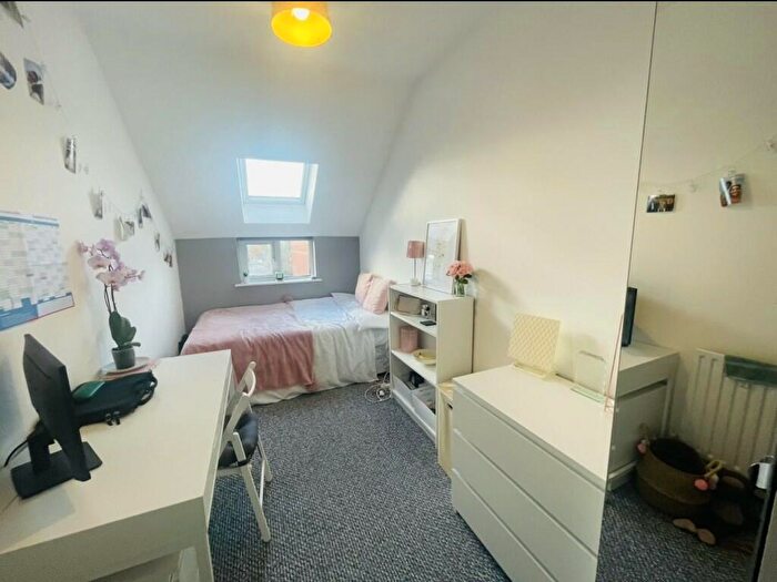 6 Bedroom End Of Terrace House To Rent In Montpelier Road, Nottingham, NG7