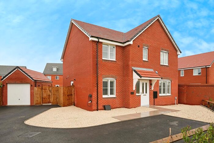 5 Bedroom Detached House For Sale In Marjorie Fields, Pershore, Worcestershire, WR10