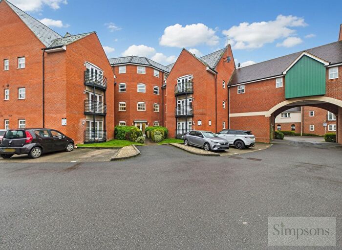 1 Bedroom Flat For Sale In Thames View, Abingdon, OX14