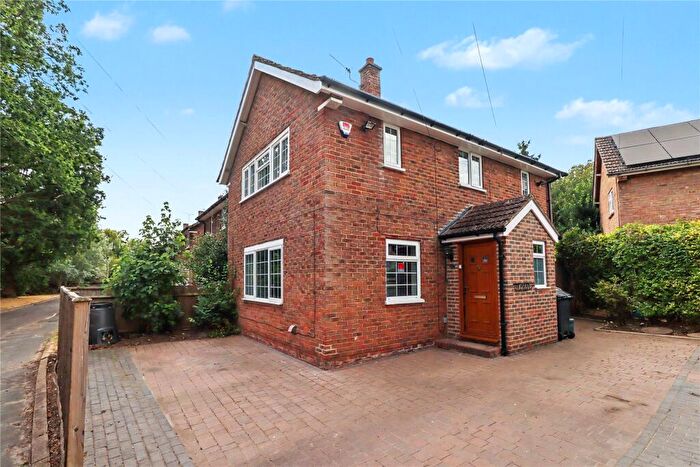 3 Bedroom Semi Detached House For Sale In Willow Way, Woking, Surrey, GU22