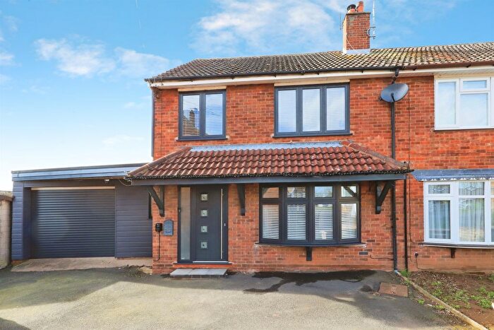 3 Bedroom Semi Detached House For Sale In Jackson Crescent, Stourport-On-Severn, DY13