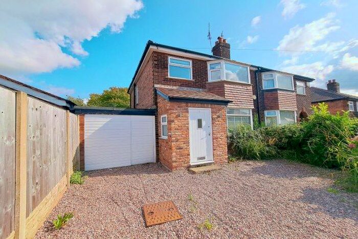 3 Bedroom Semi-Detached House To Rent In Elmridge Drive, Altrincham, WA15