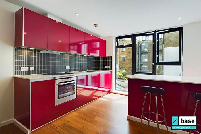 3 Bedroom Flat To Rent In Westland Place, London, N1