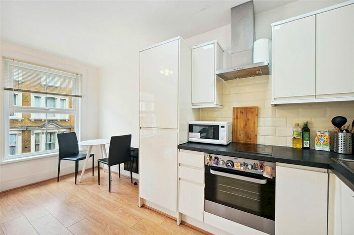 1 Bedroom Flat To Rent In Earls Court Road, Earls Court, London, SW5