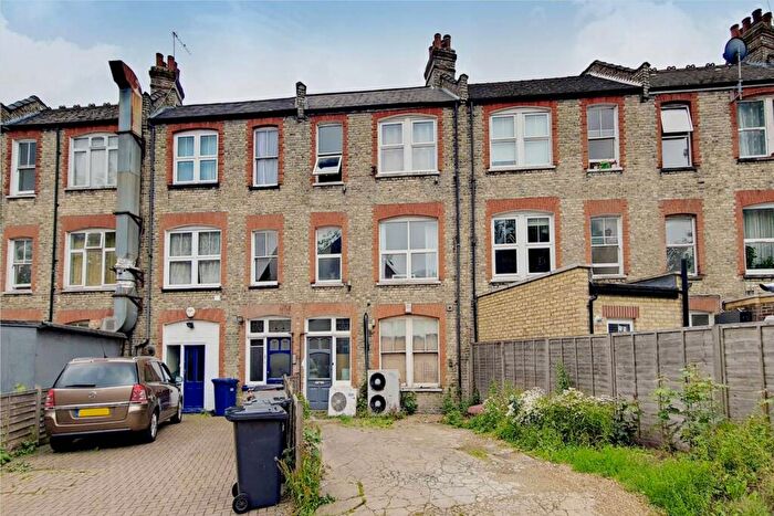 1 Bedroom Flat To Rent In Hendon Lane, Finchley, London, N3