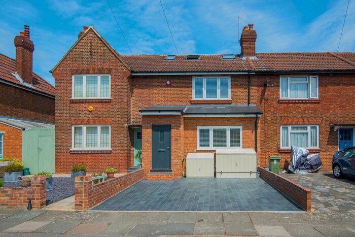3 Bedroom Detached House To Rent In Windham Road, Richmond, Uk, TW9