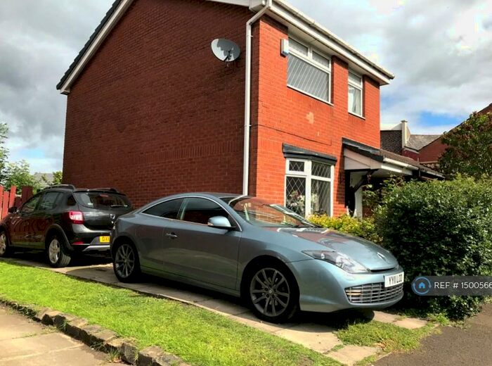 3 Bedroom Semi-Detached House To Rent In St Paul&rsquo;S Street, Bury, BL9