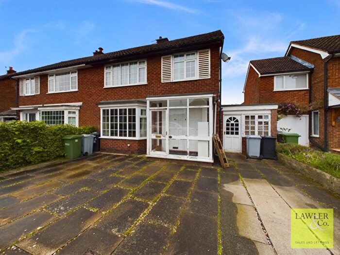 3 Bedroom Semi Detached House For Sale In Balmoral Drive, Poynton, Cheshire East, SK12