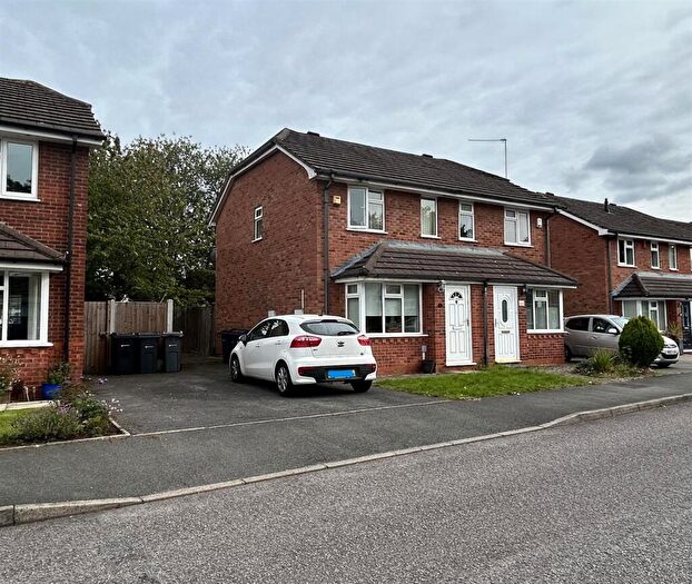 2 Bedroom Semi-Detached House To Rent In York Close, Bournville, Birmingham, B30