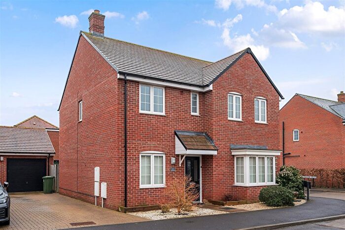 4 Bedroom Detached House For Sale In Westlake Gardens, Bramley, Tadley, RG26