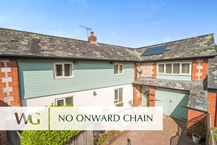 4 Bedroom Link Detached House For Sale In Woodbury, Devon, EX5
