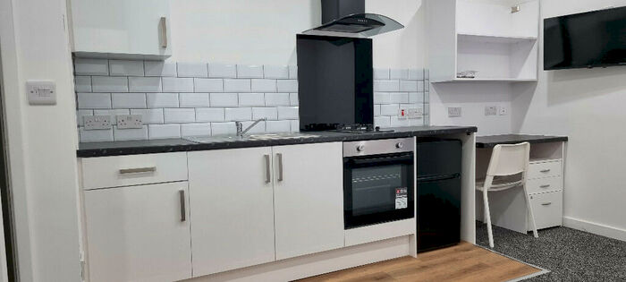 Studio To Rent In London Road, Leicester, Leicestershire, LE2