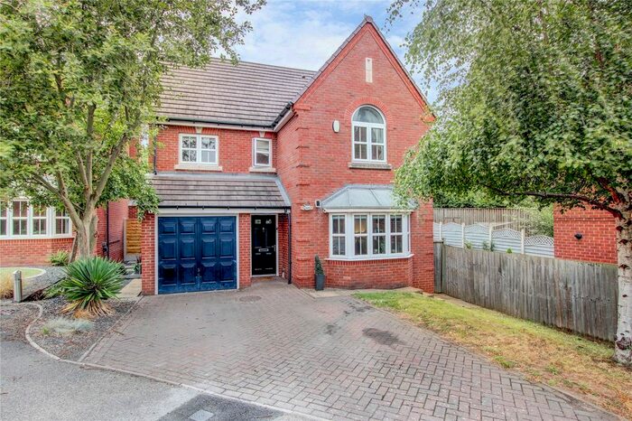 5 Bedroom Detached House For Sale In Tagwell Grange, Droitwich, Worcestershire, WR9