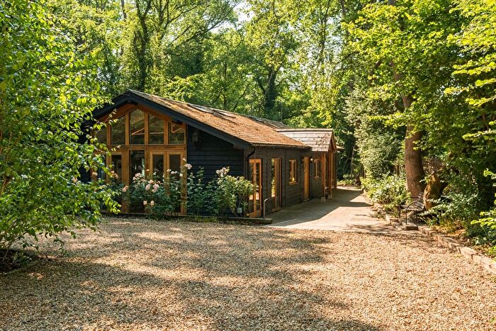 3 Bedroom Barn Conversion To Rent In Penmans Green, Kings Langley, WD4