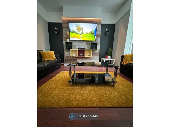 7 Bedroom Terraced House To Rent In Stalbridge Avenue, Liverpool, L18