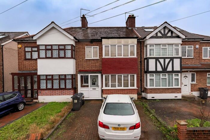 3 Bedroom Terraced House To Rent In Brackley Square, Woodford Green, Greater London, IG8