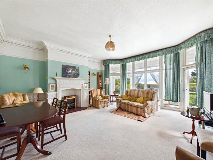 3 Bedroom Apartment For Sale In Hamilton Gardens, Felixstowe, Suffolk, IP11