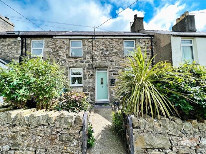 2 Bedroom Cottage To Rent In Pwllheli, LL53