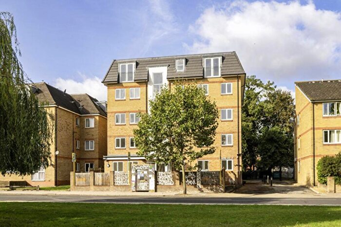 1 Bedroom Flat To Rent In Peckham Rye, Peckham Rye, London, SE15