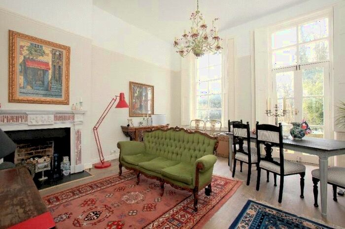 2 Bedroom Apartment To Rent In Belvedere Road, London, SE19