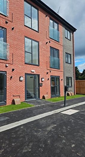 2 Bedroom Flat To Rent In Rathmell Court, Leeds, LS15