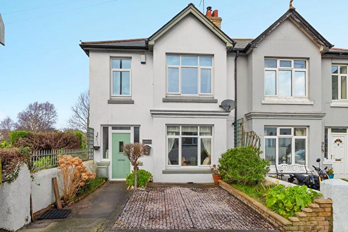 3 Bedroom Semi Detached House For Sale In Drew Street, Brixham, TQ5