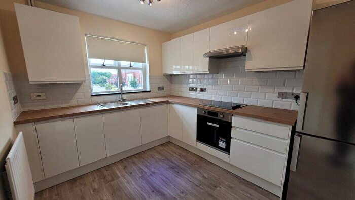 4 Bedroom Terraced House To Rent In Coopers Gate, Banbury, Oxon, OX16