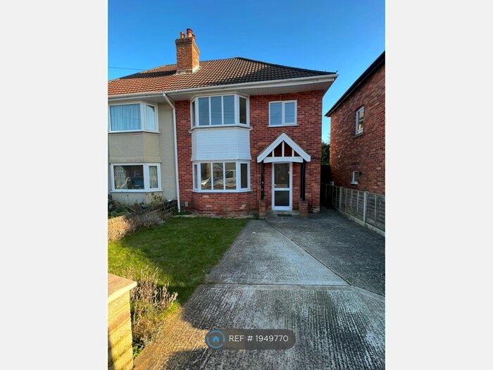 3 Bedroom Semi-Detached House To Rent In Stanton Road, Bournemouth, BH10