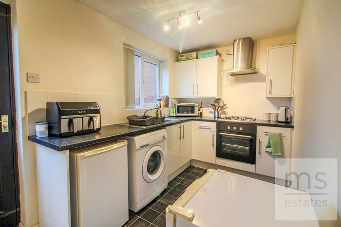 2 Bedroom Semi-detached House To Rent In Hinchin Brook, Lenton, Nottingham, NG7