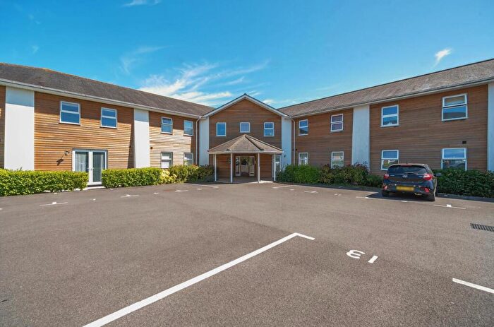 2 Bedroom Flat For Sale In Granville Way, Sherborne, DT9