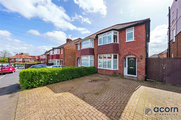 3 Bedroom Semi-Detached House To Rent In Lodore Gardens, Colindale, NW9