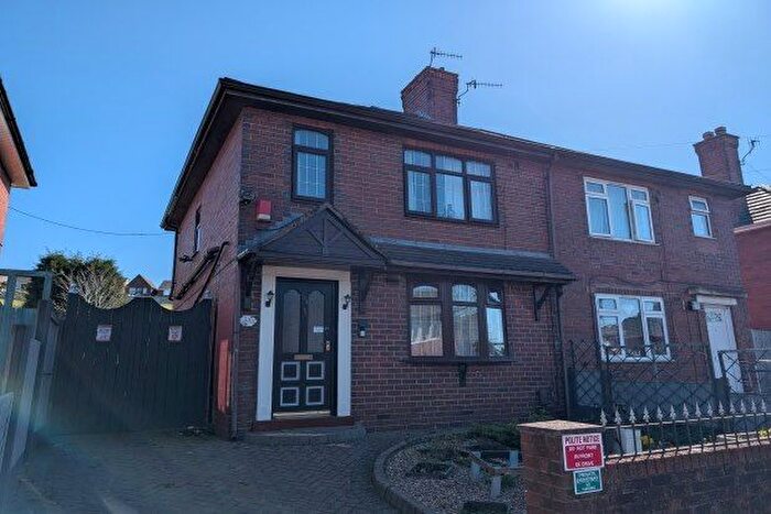 3 Bedroom Semi-Detached House To Rent In Newhouse Road, Stoke-On-Trent, ST2